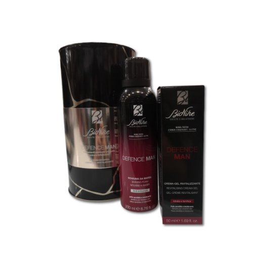 Defence Man Kit Uomo Idratante 1 Schiuma Barba 200 Ml + 1 Cremagel Rivitalizzante 50 Ml
